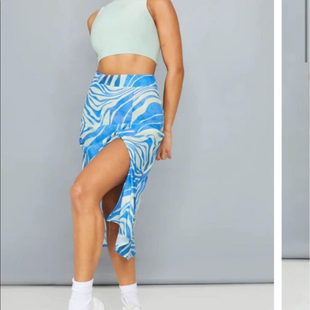 BNWT pretty little thing skirt